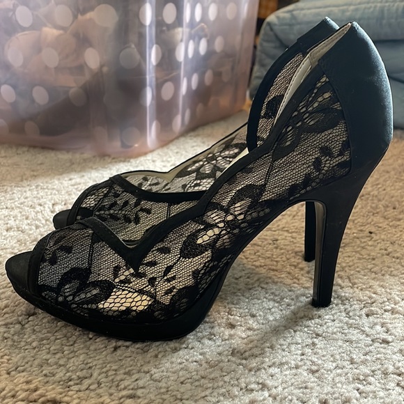 Lulu Townsend Black Lace Heels - Picture 4 of 6